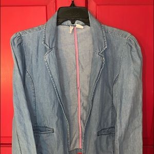 Chambray blazer. Size large but fits like a medium.